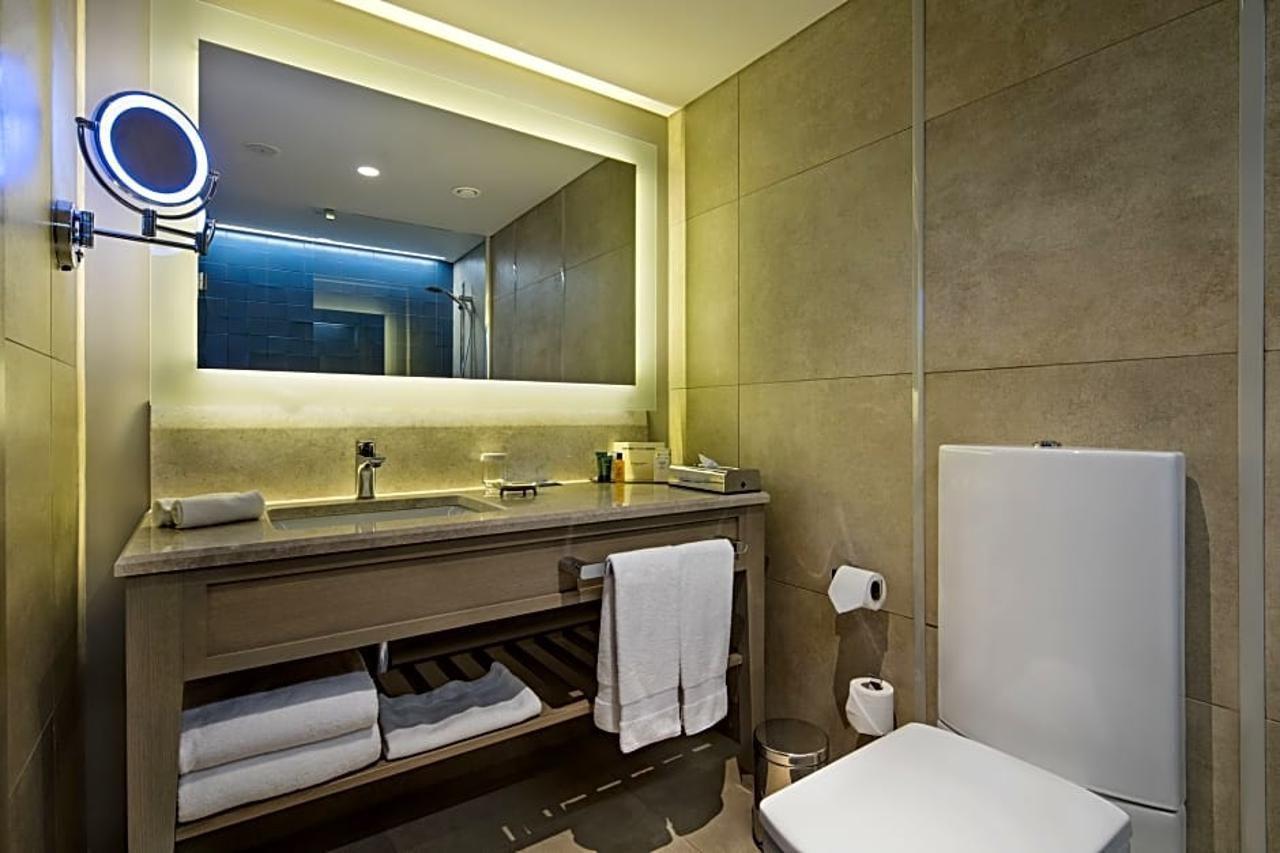 Otel Hilton 5*